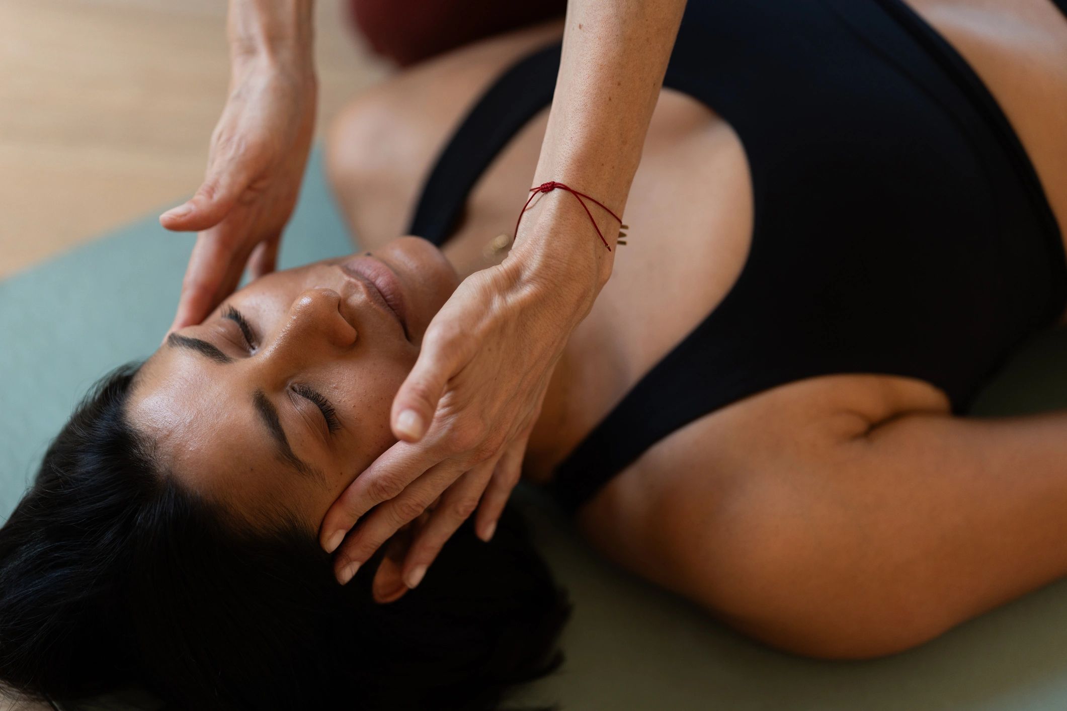 Hands channeling reiki energy